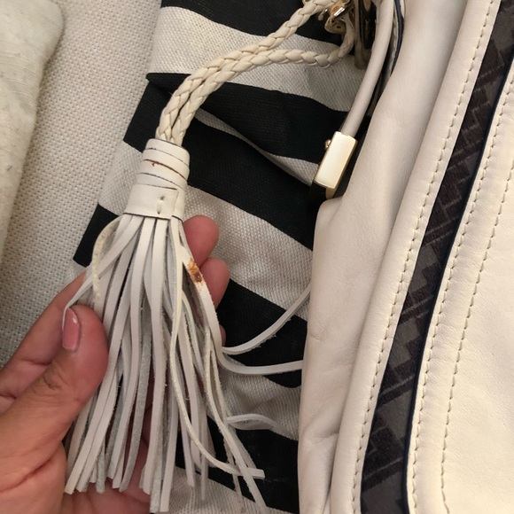 L.A.M.B white leather and navy Messenger bag - Picture 4 of 8